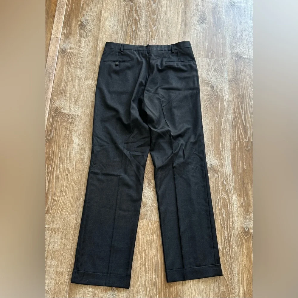 Paul Stuart Super 120s Lightweight Wool Suit